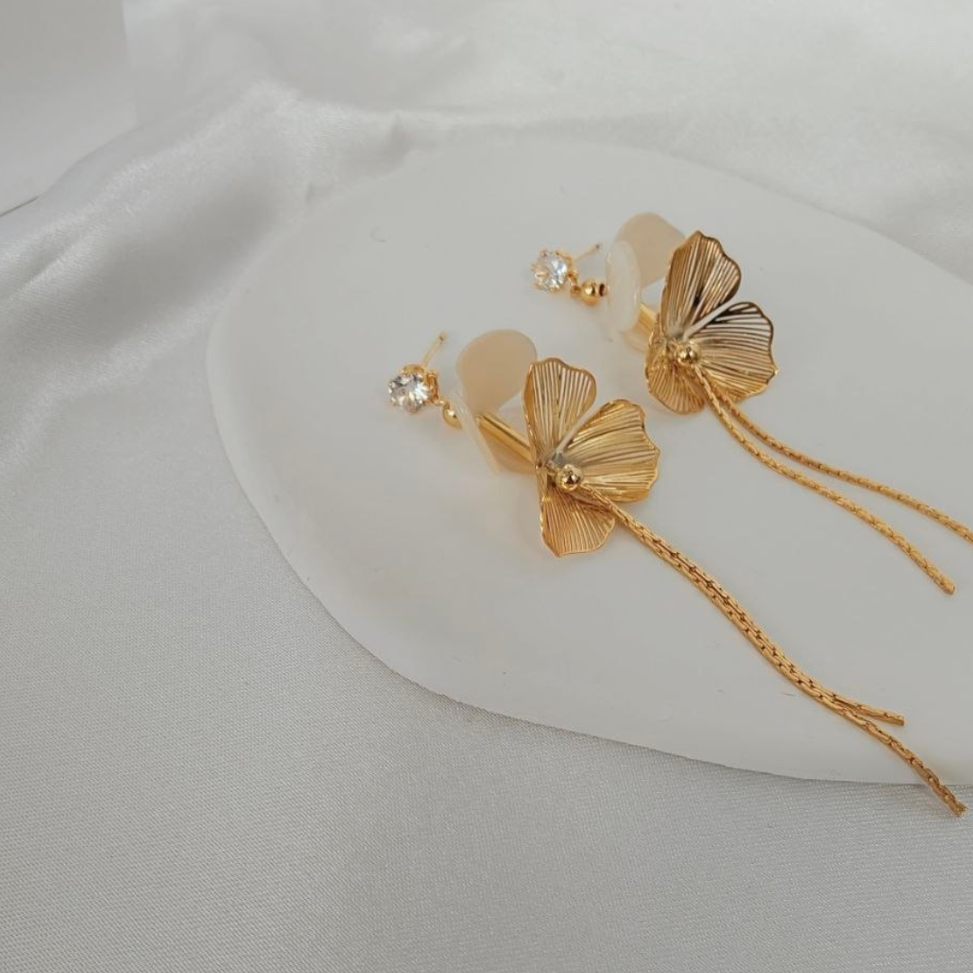 Fleur Gingko Tassels