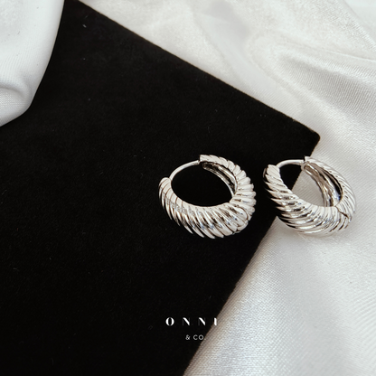 Sienna Twist Hoops