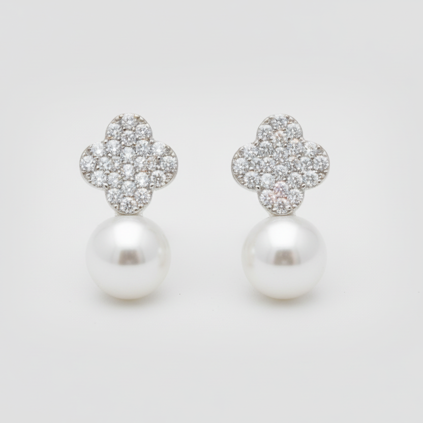 Clover Pearl Drop Earrings - Gray BG