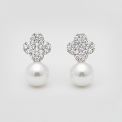 Clover Pearl Drop Earrings - Gray BG