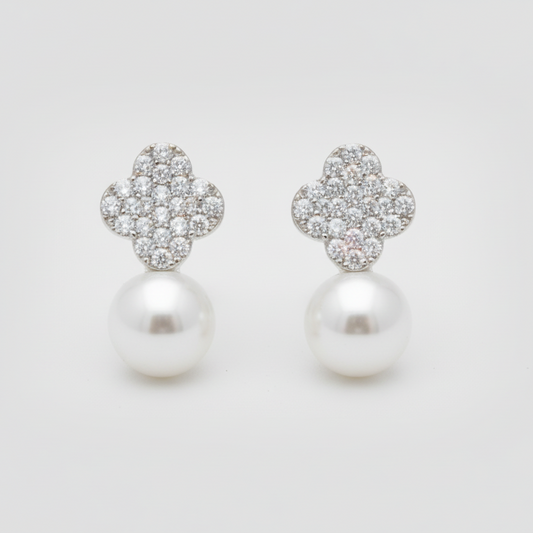 Clover Pearl Drop Earrings - Gray BG
