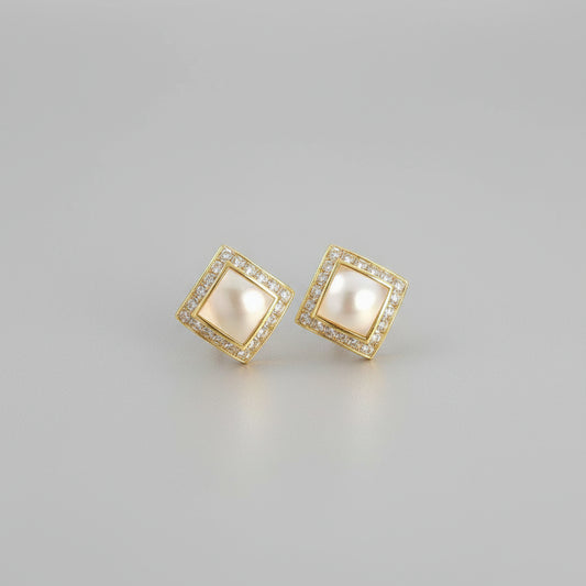 Classic Diamente Square with White Pearl Shell