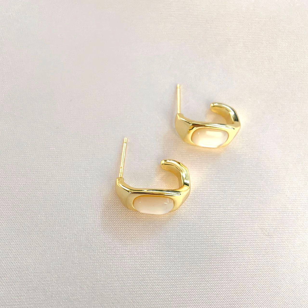 Cat Eye Classic Hoops