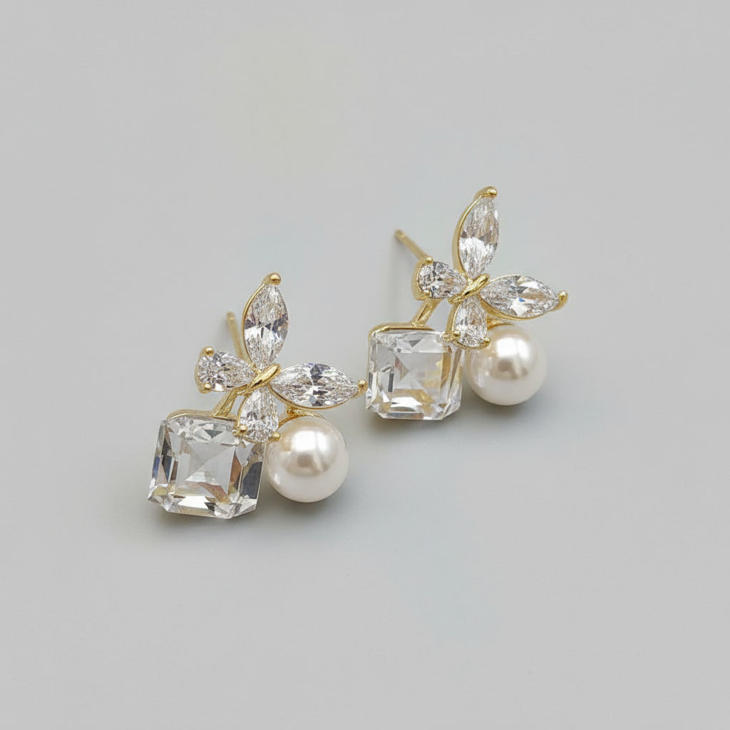 Butterfly Crystal with White Pearl