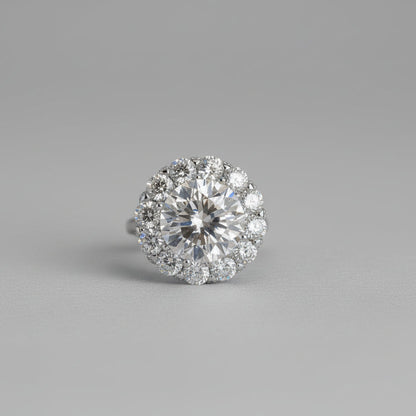 Radiance Bloom Moissanite Diamond Ring