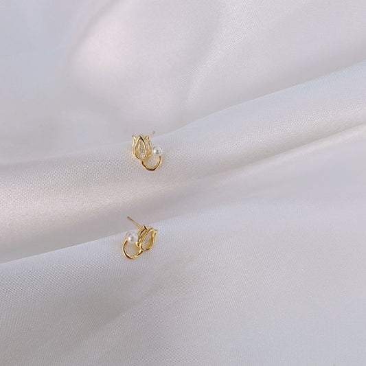 Golden Tulip Pearl Studs