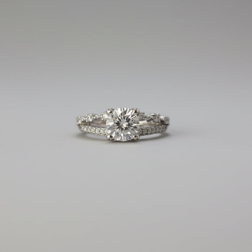 ONNI You Spark Moissanite Diamond Ring