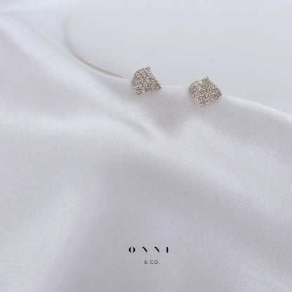 Lumi Fan Studs