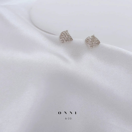 Lumi Fan Studs