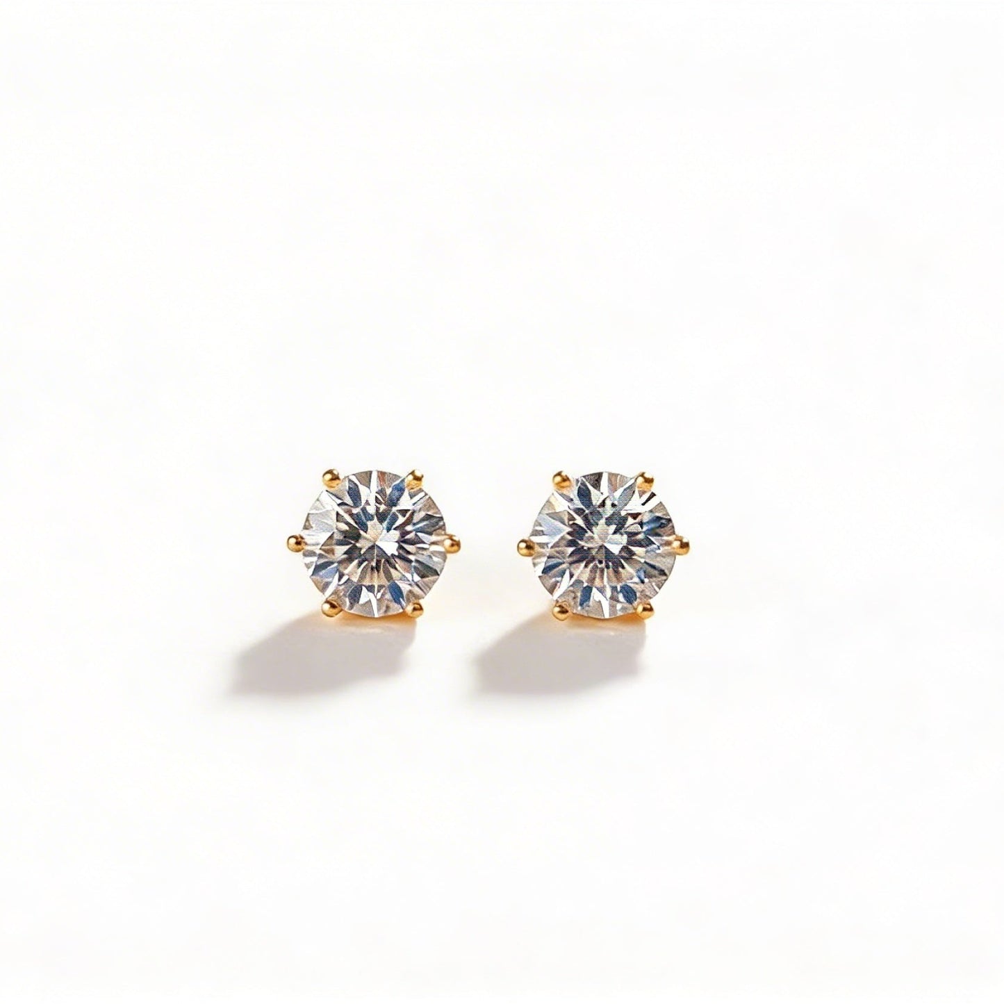 Round Brilliant Gold Solitaire Studs