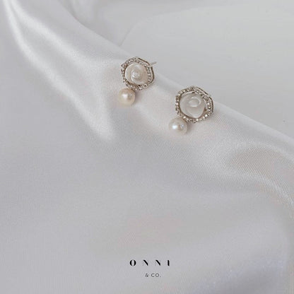 Roselle Pearl Studs