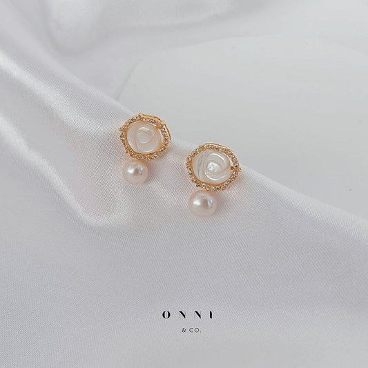Roselle Pearl Studs